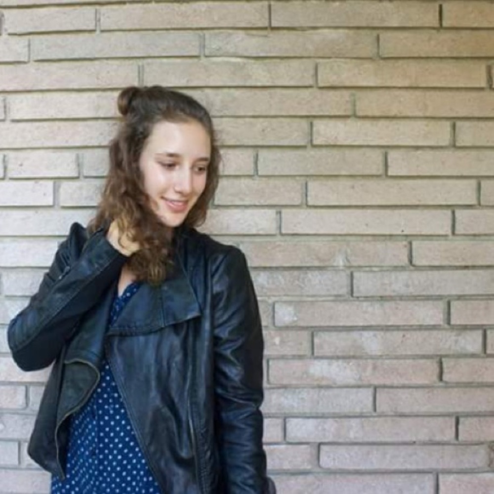 Meet your Posher, Courtney